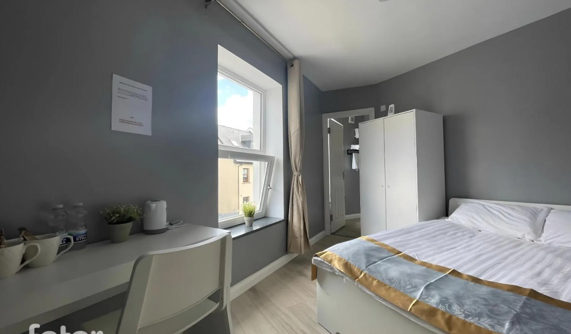 게스트하우스 Leitrim Property 코크